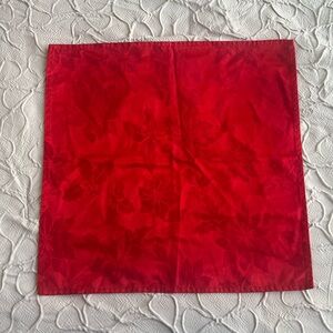 Dillards  Holiday Red Jacquard Placemats Set Of 6 (0515)